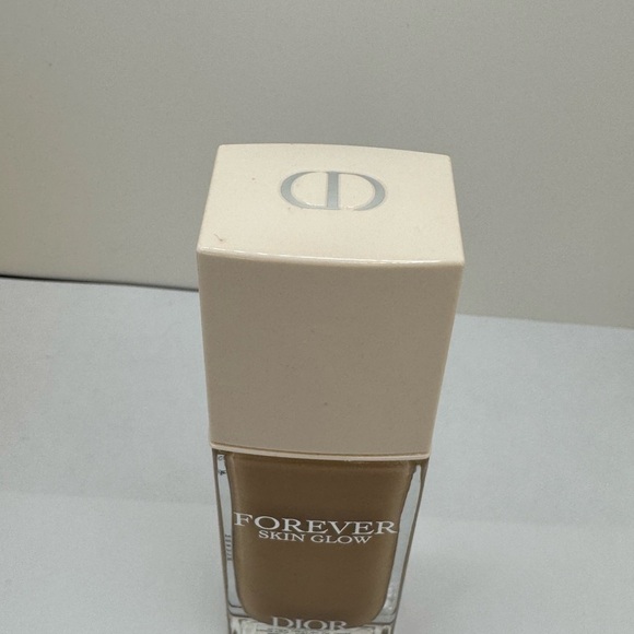 NWT Full Size Dior Forever Skin Glow  Foundation Shade 3N - Picture 4 of 7